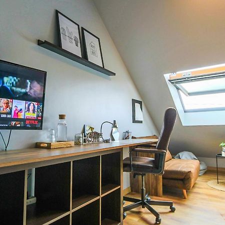 Maisonnette En Duplex Avec Terrasse Breux-Jouy Dış mekan fotoğraf